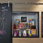 Moxy Stuttgart Airport/messe 3*