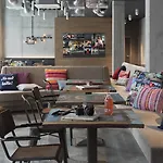 Moxy Stuttgart Airport/messe 3*