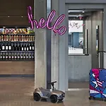 Szálloda Moxy Stuttgart Airport/messe