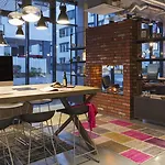 Moxy Stuttgart Airport/messe Szálloda 3*