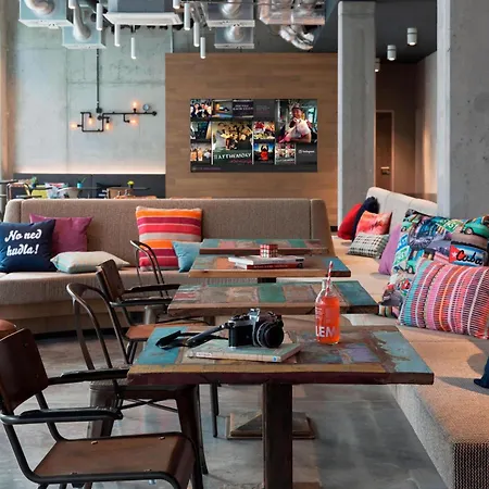 Moxy Stuttgart Airport/messe