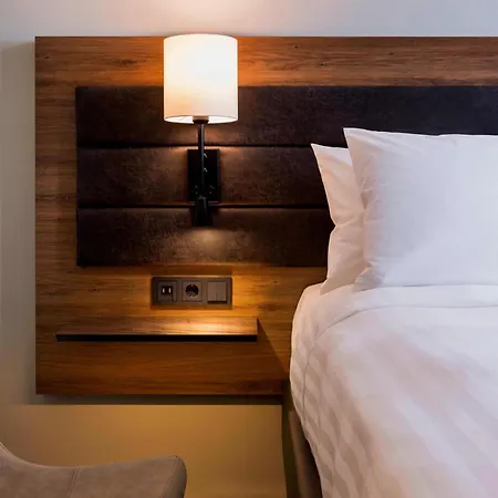 Moxy Stuttgart Airport/messe ホテル ラインフェルデン＝エヒターディンゲン