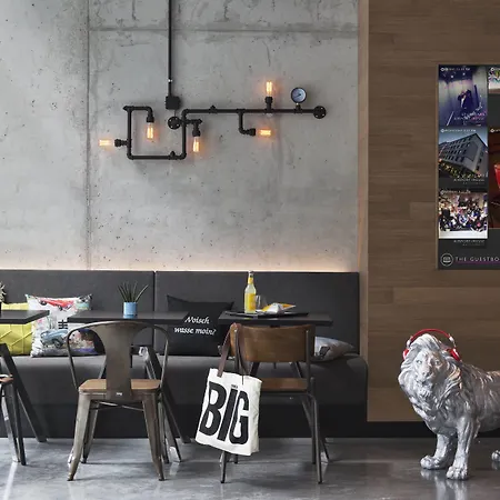 ホテル Moxy Stuttgart Airport/messe 3*