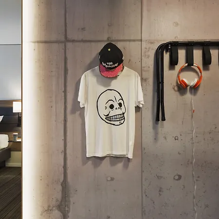 ホテル Moxy Stuttgart Airport/messe ラインフェルデン＝エヒターディンゲン