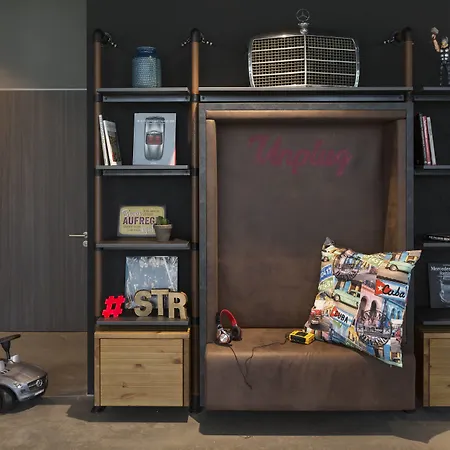 ホテル Moxy Stuttgart Airport/messe 3*