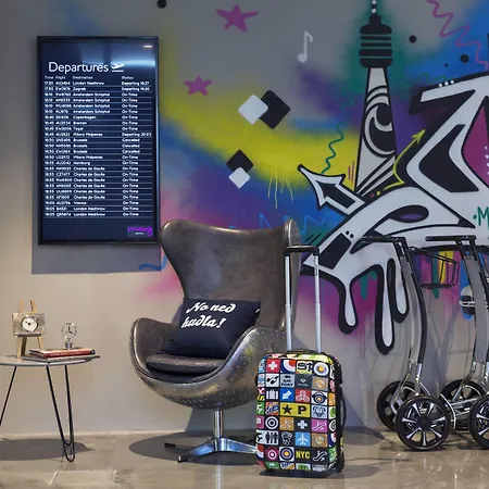 ホテル Moxy Stuttgart Airport/messe