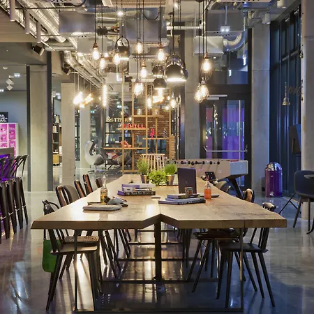 Moxy Stuttgart Airport/messe 3*