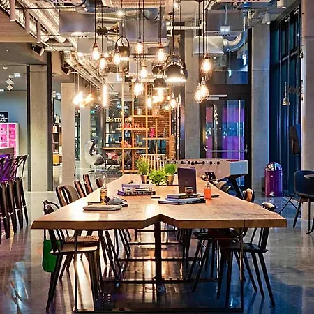 Moxy Stuttgart Airport/messe