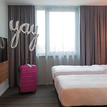 Szálloda Moxy Stuttgart Airport/messe 3*
