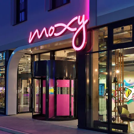 Hotel Moxy Stuttgart Airport/messe 3*
