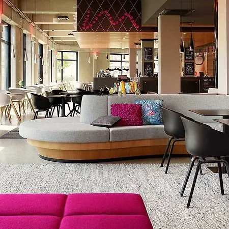 Moxy Stuttgart Airport/messe