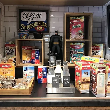 Moxy Stuttgart Airport/messe ホテル 3*