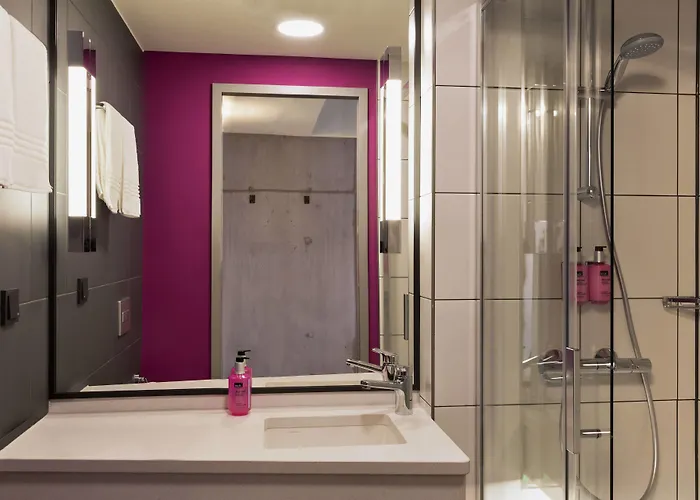 Moxy Stuttgart Airport/messe Otel Leinfelden-Echterdingen