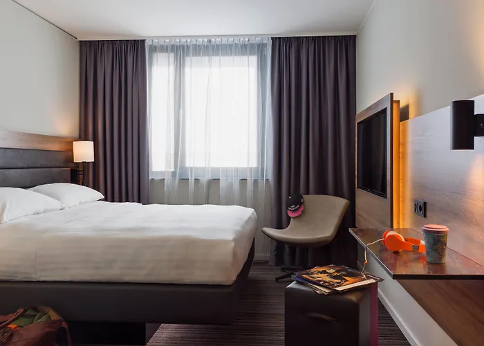 Moxy Stuttgart Airport/messe 3*