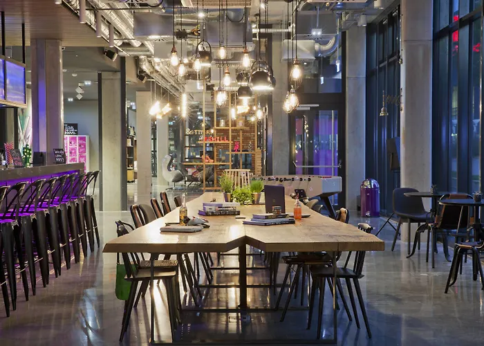 Moxy Stuttgart Airport/messe 3*