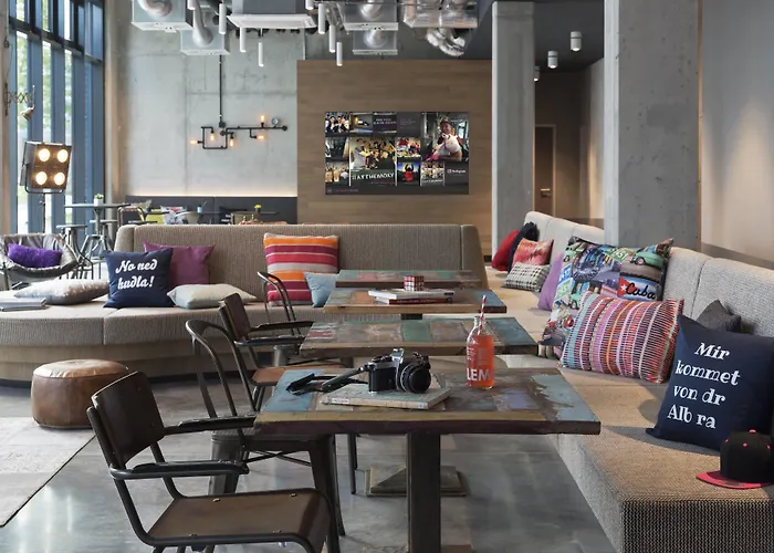 Moxy Stuttgart Airport/messe 3*