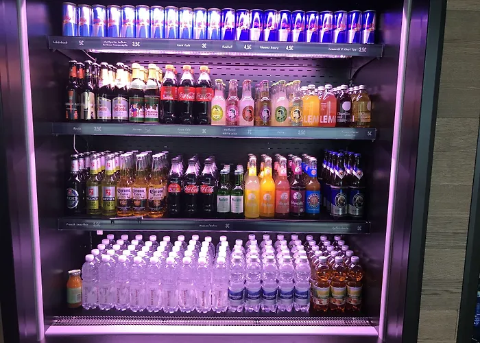 Moxy Stuttgart Airport/messe Otel 3*